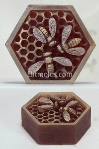Bees on honeycombs silicone mold
